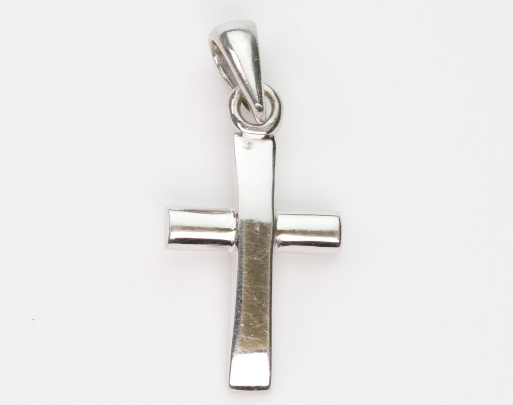 9ct white gold cross pendant - EverettBrookes Jewellers