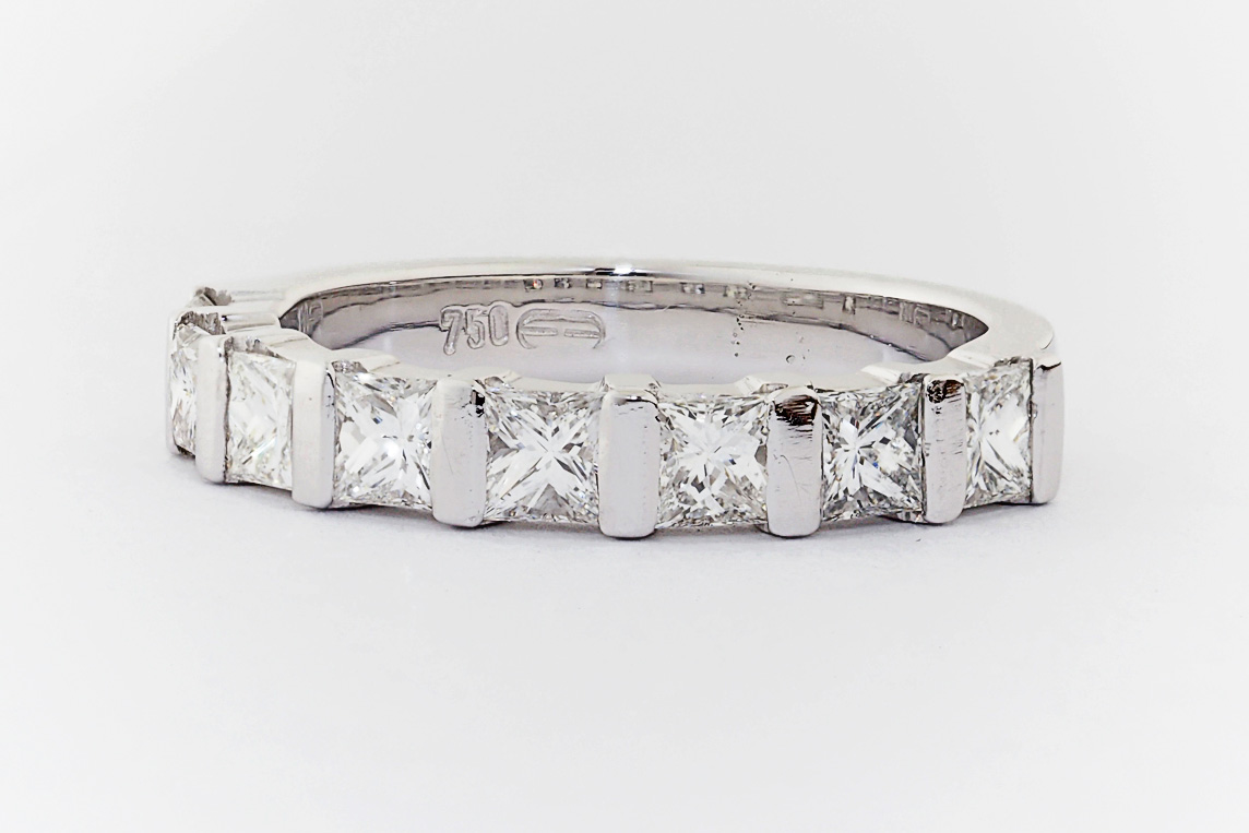 Ladies Diamond Ring