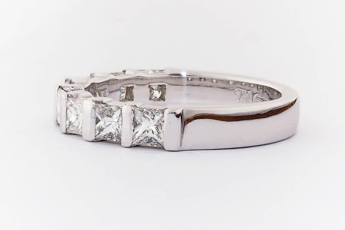 Ladies Diamond Ring