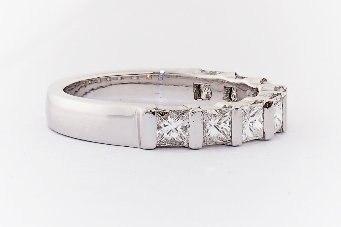 Ladies Diamond Ring