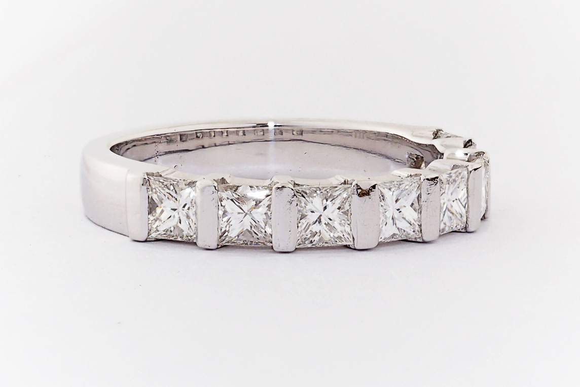 Ladies Diamond Ring