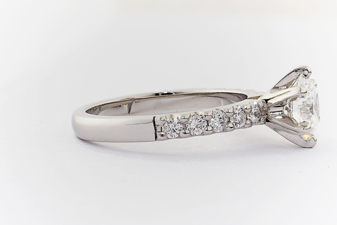 Ladies Diamond Ring