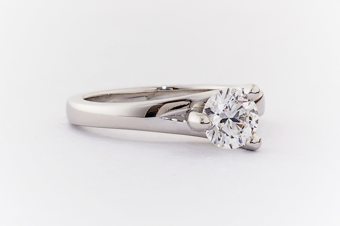 Ladies Diamond Ring