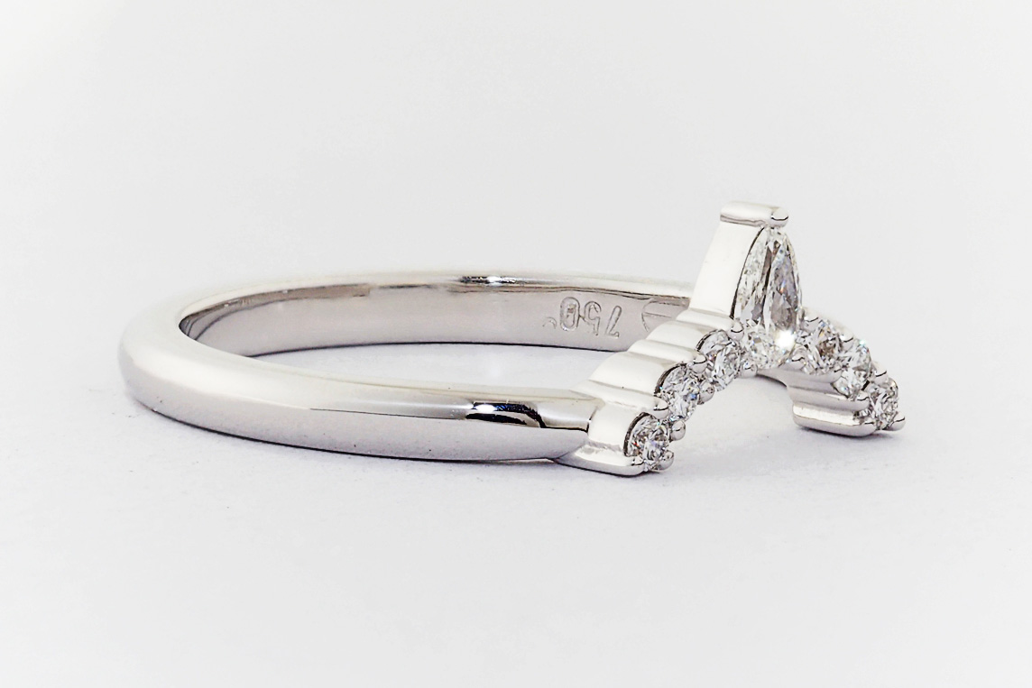 Ladies Diamond Ring