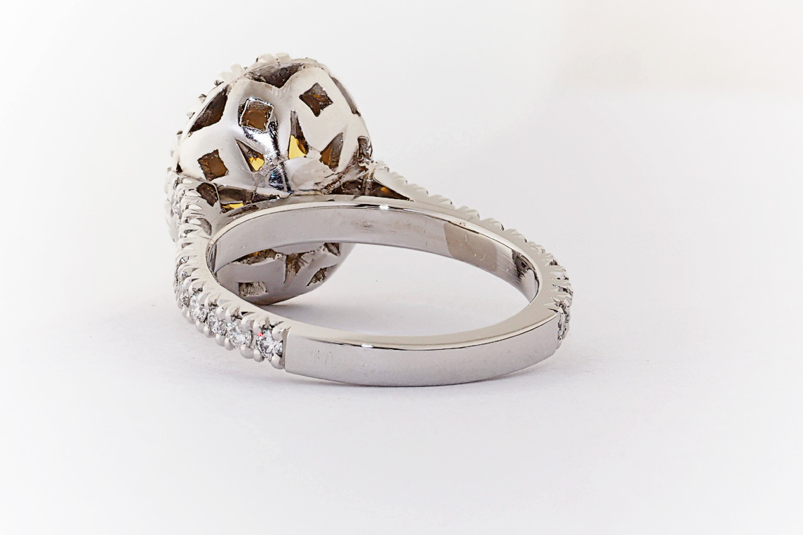 Ladies Diamond Ring