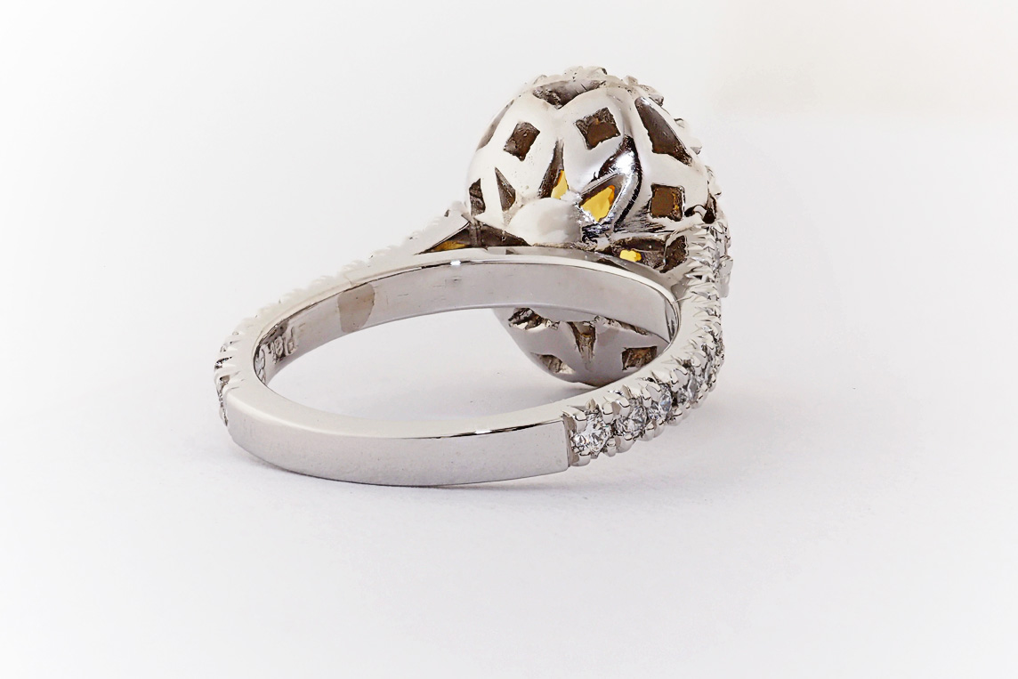 Ladies Diamond Ring