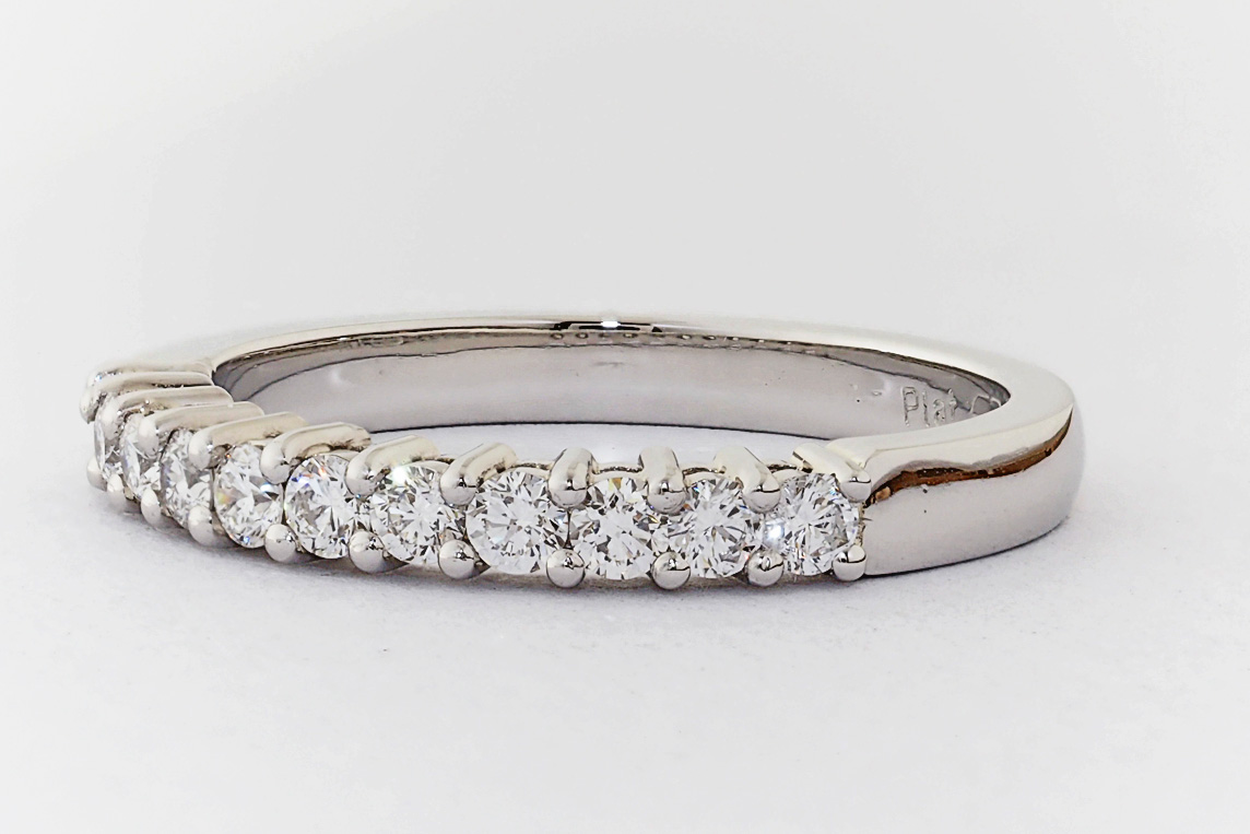 Ladies Diamond Ring