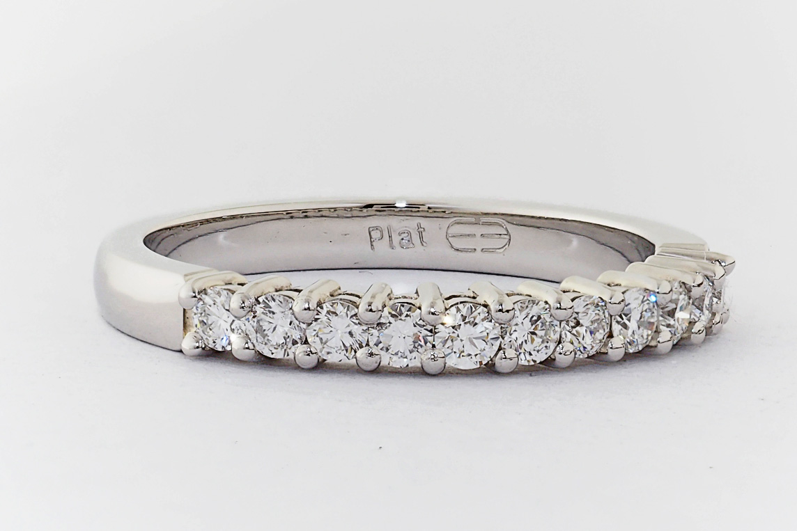 Ladies Diamond Ring