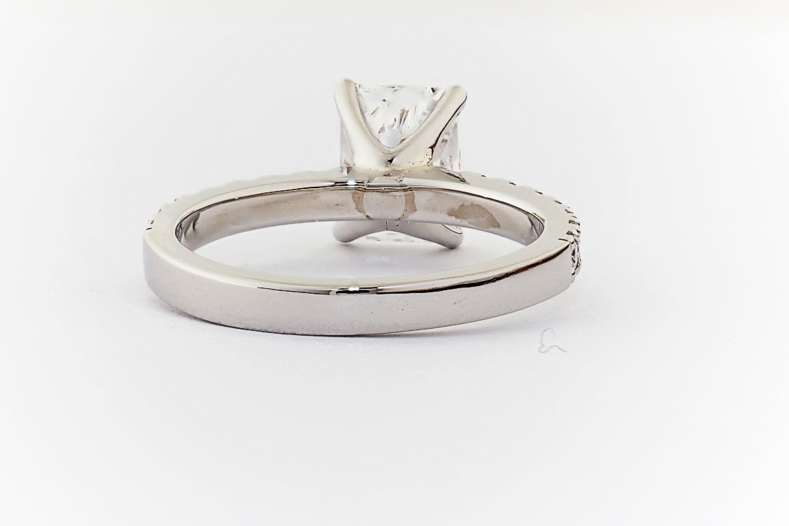 Ladies Diamond Ring