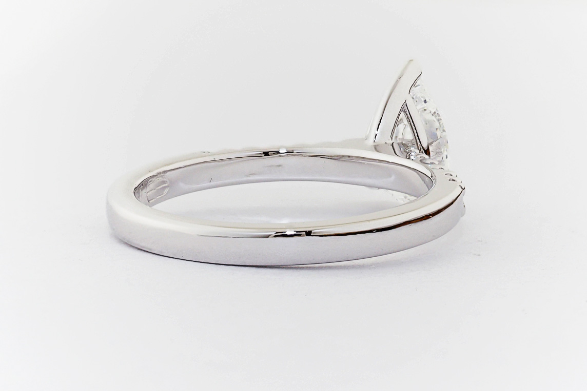 Ladies Diamond Ring