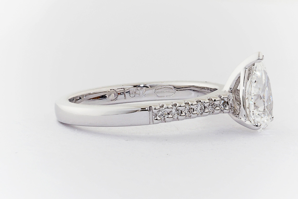 Ladies Diamond Ring
