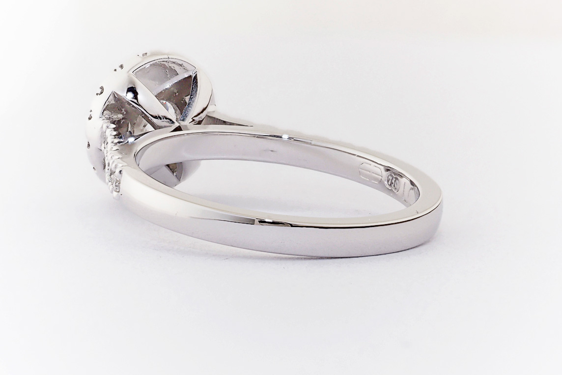 Ladies Diamond Ring