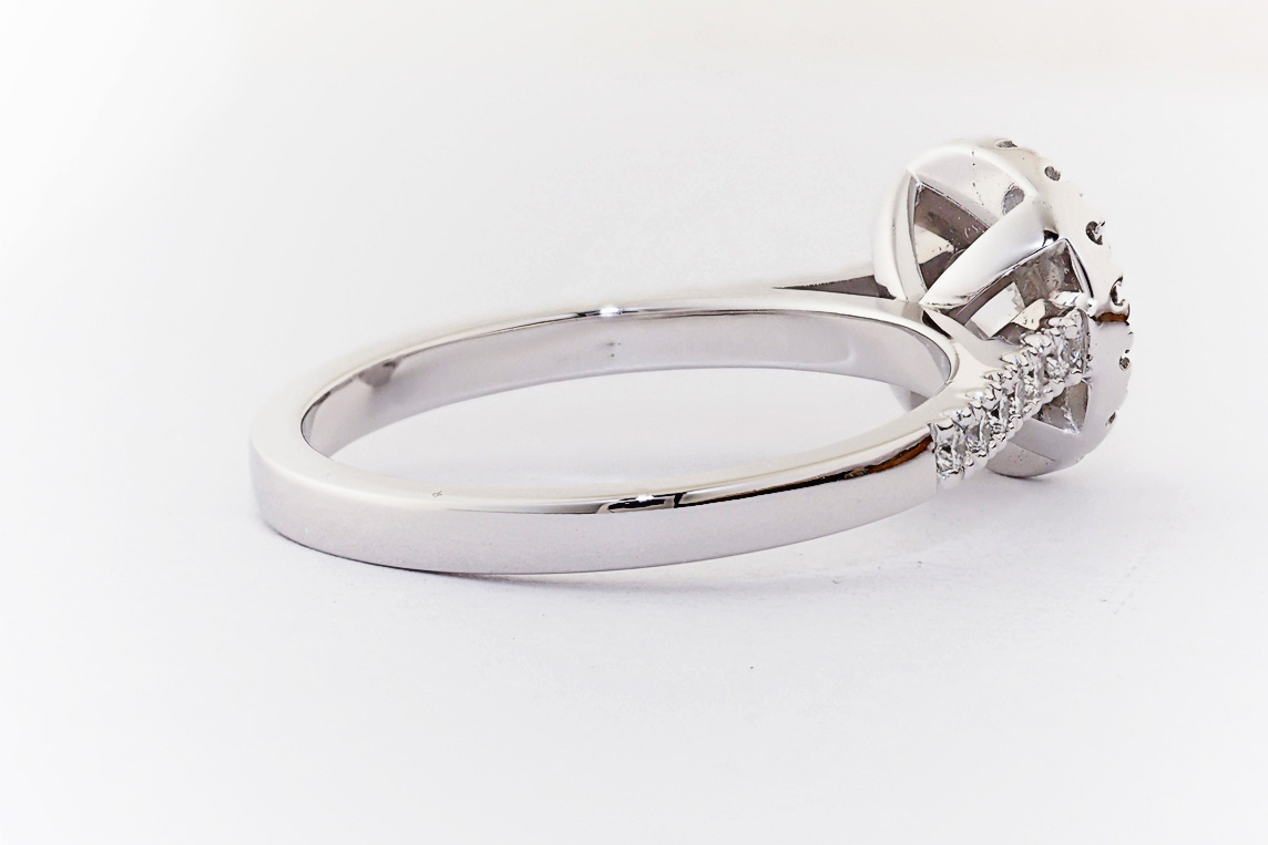 Ladies Diamond Ring