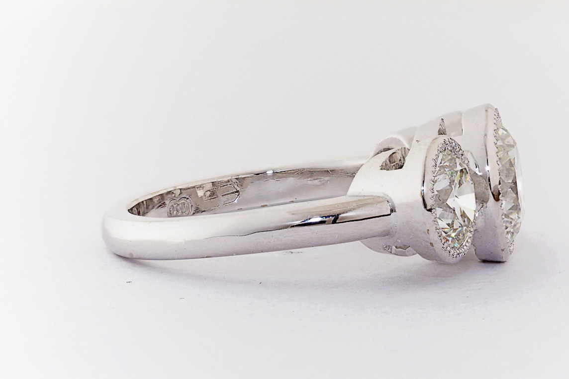 Ladies Diamond Ring