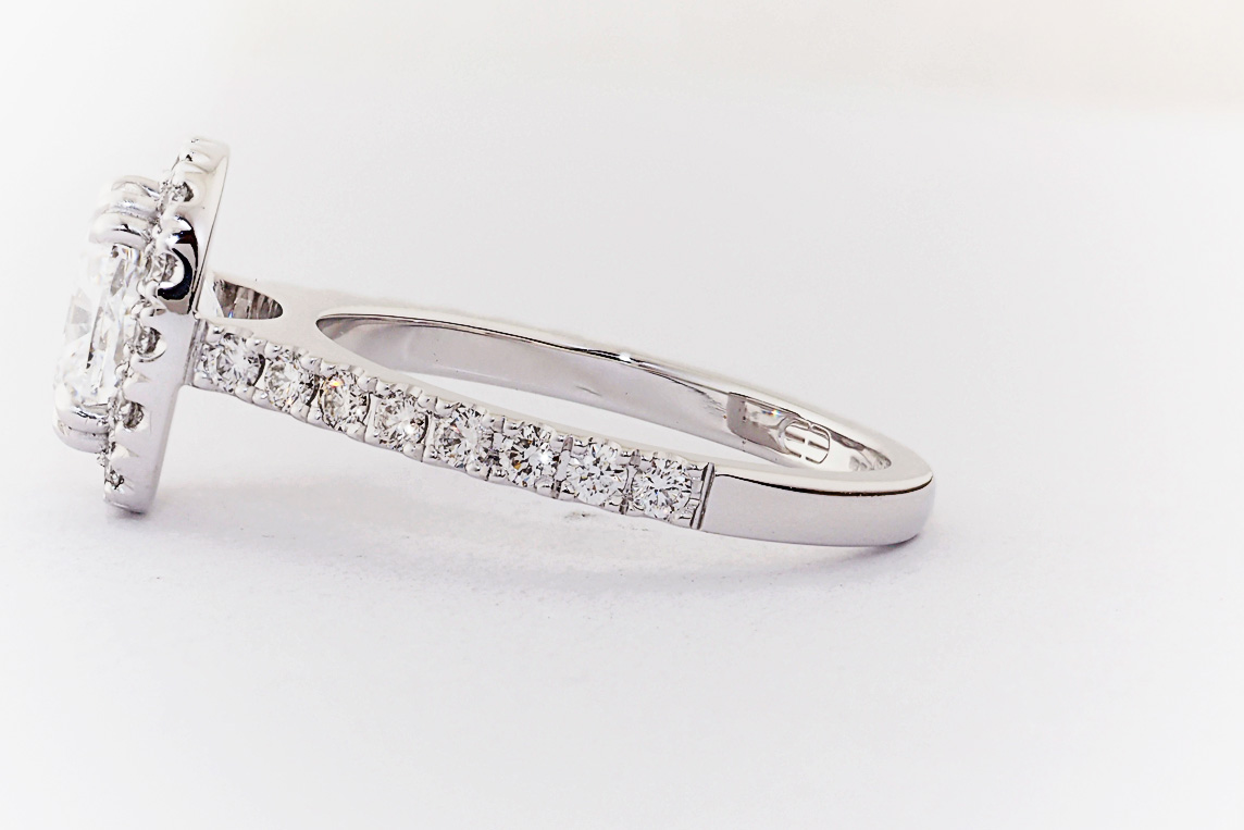 Ladies Diamond Ring