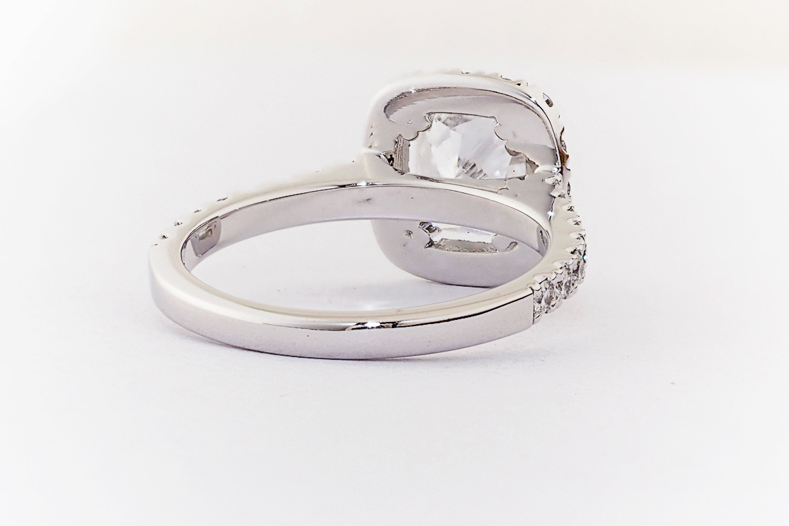 Ladies Diamond Ring