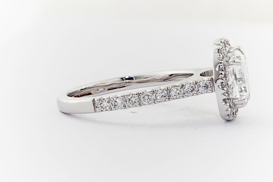 Ladies Diamond Ring