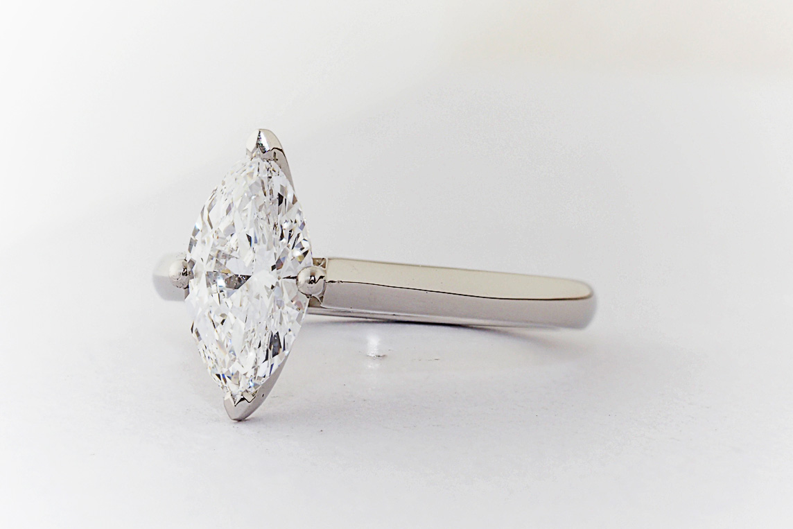Ladies Diamond Ring