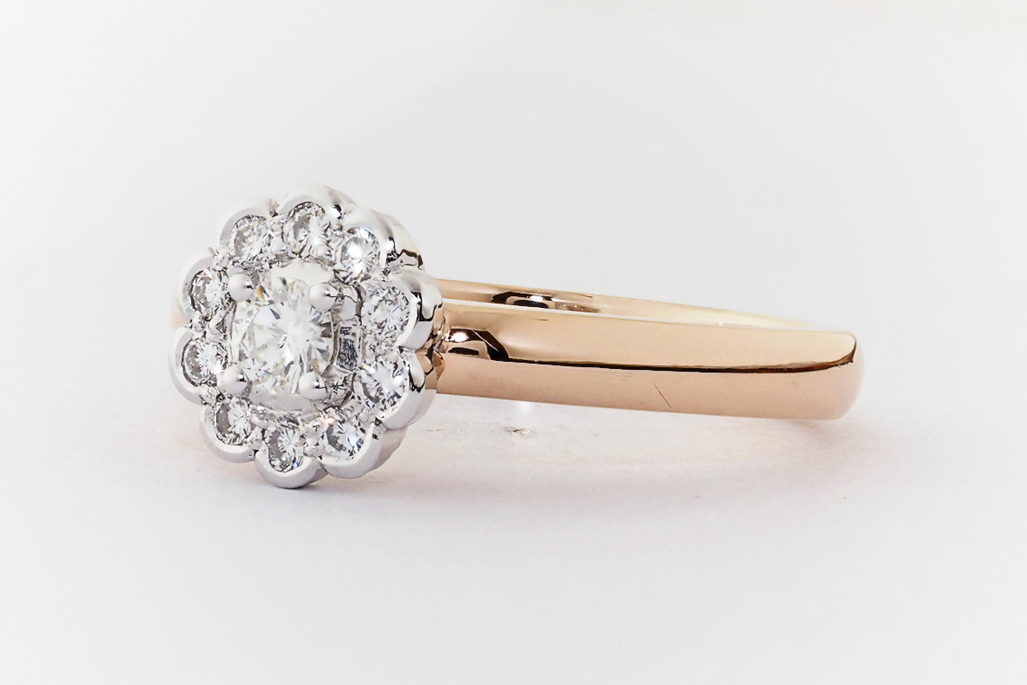 Ladies Diamond Ring