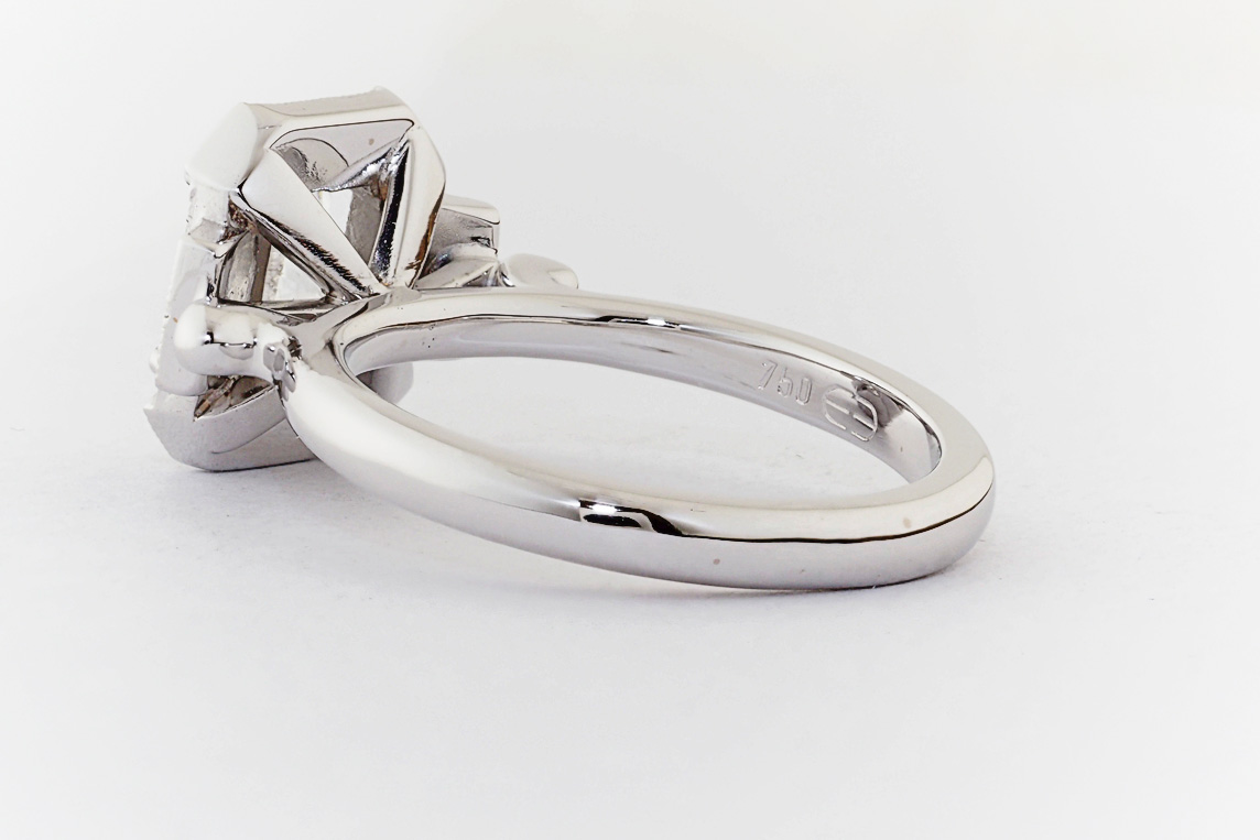 Ladies Diamond Ring