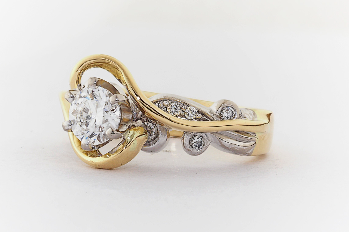 Ladies Diamond Ring