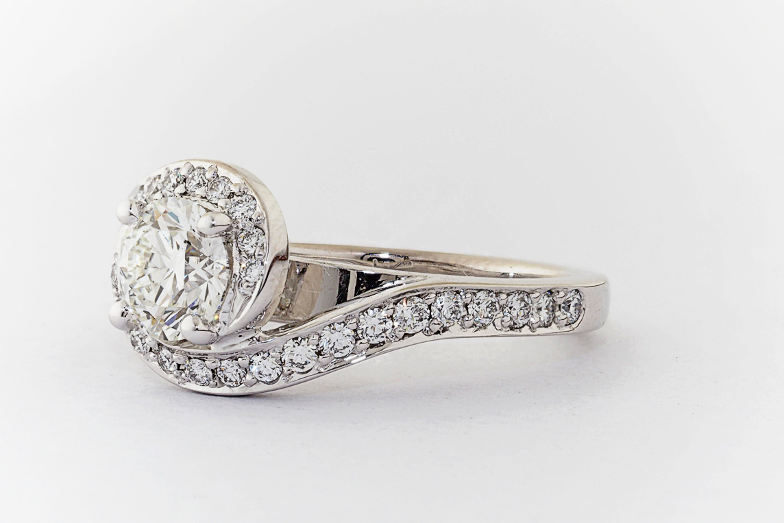 Ladies Diamond Ring