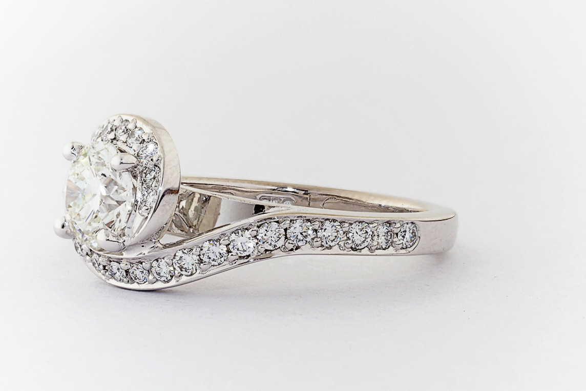 Ladies Diamond Ring