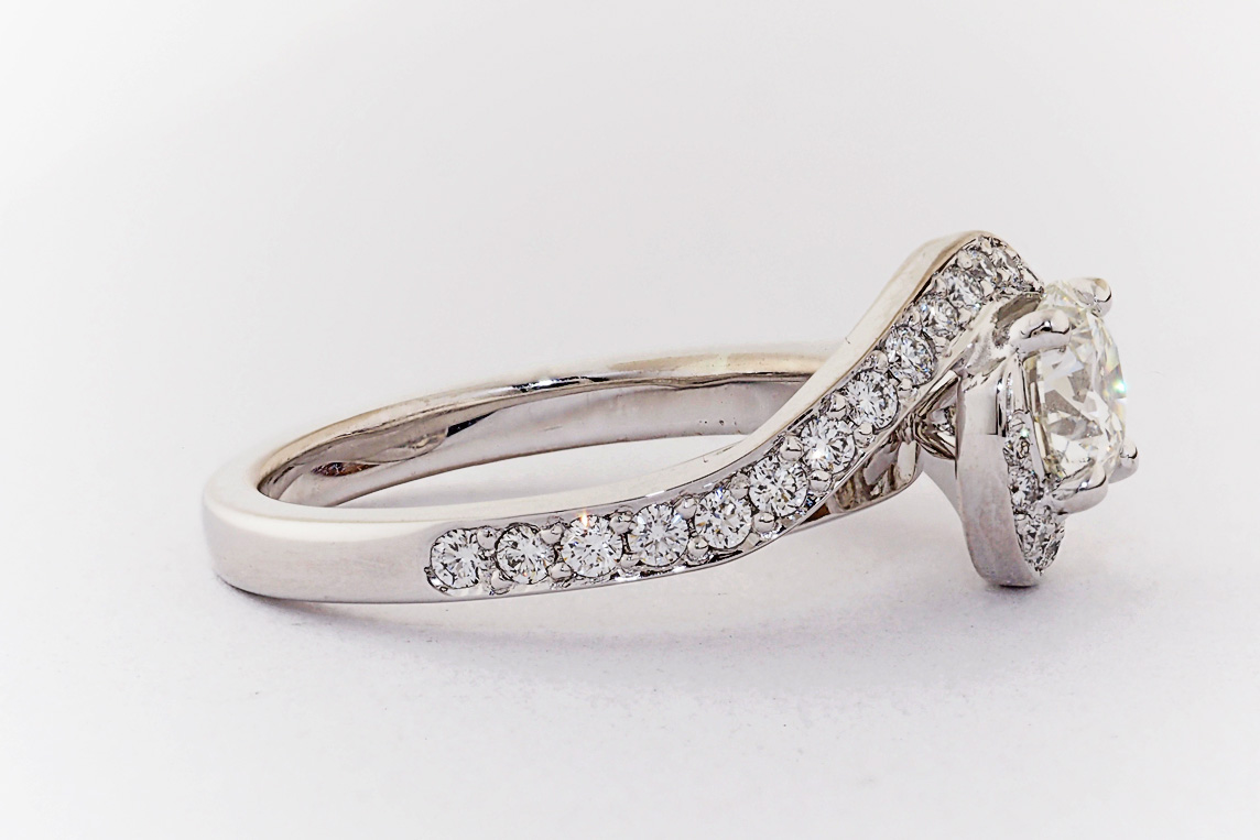 Ladies Diamond Ring