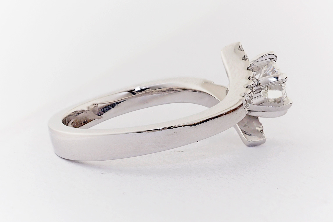 Ladies Diamond Ring