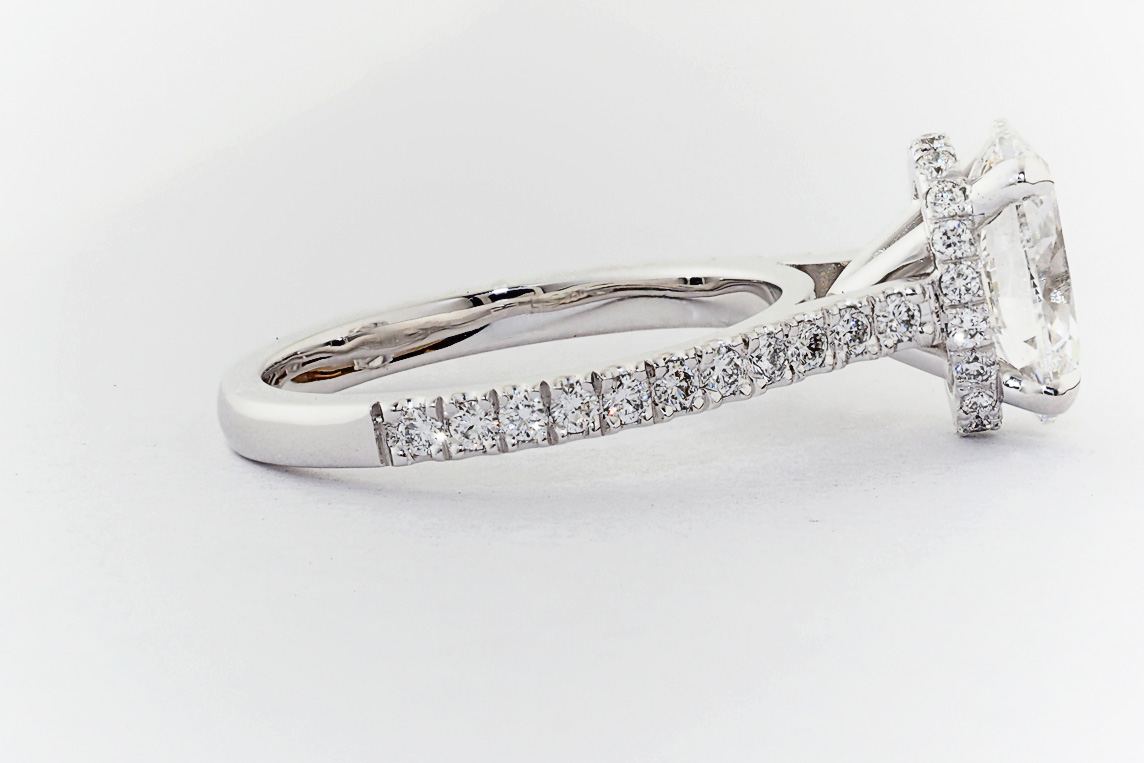 Ladies Diamond Ring