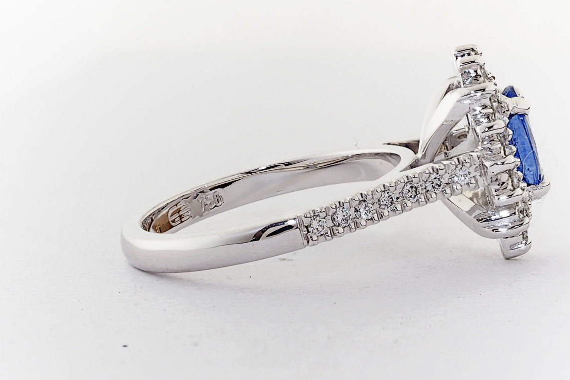 Ladies Diamond Ring