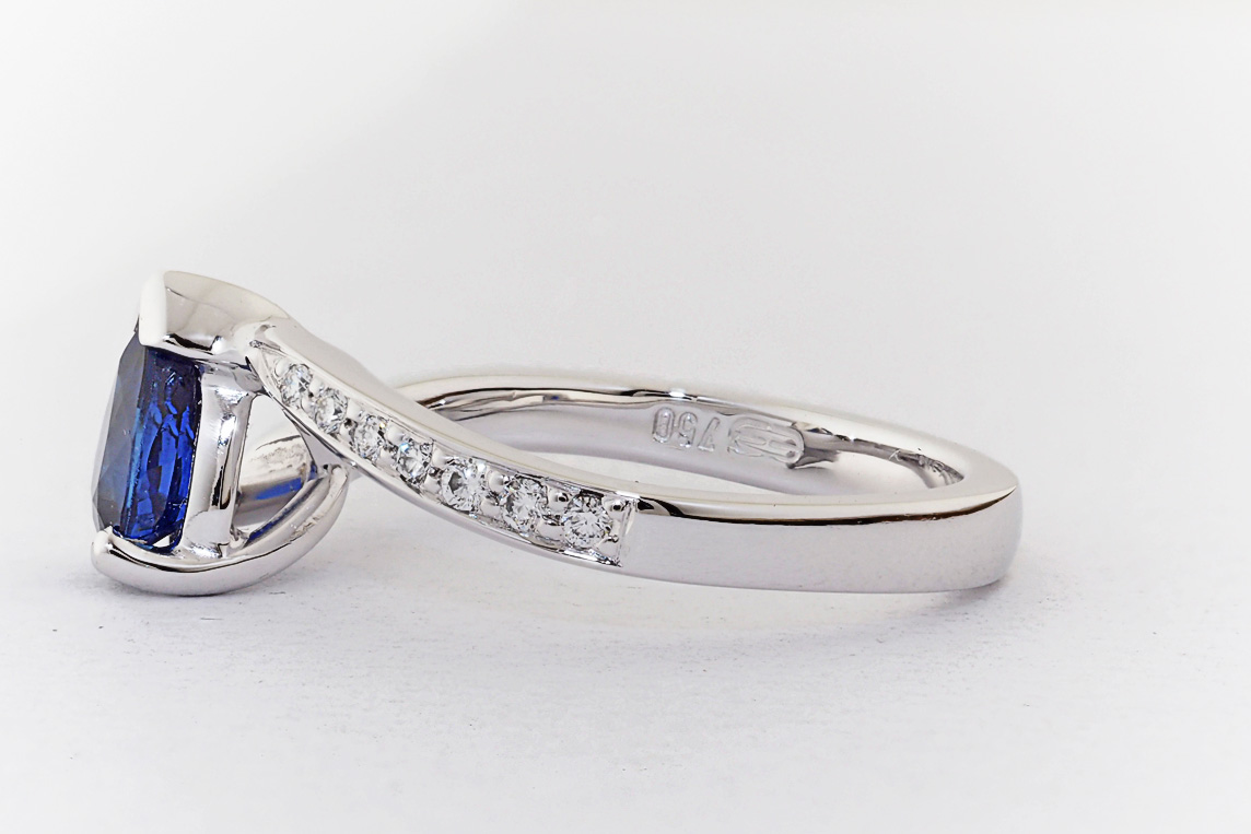 Ladies Diamond Ring
