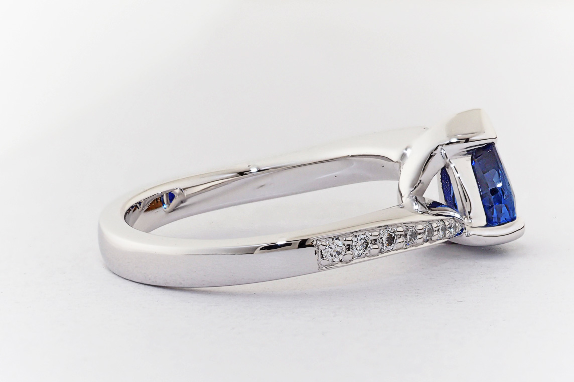 Ladies Diamond Ring