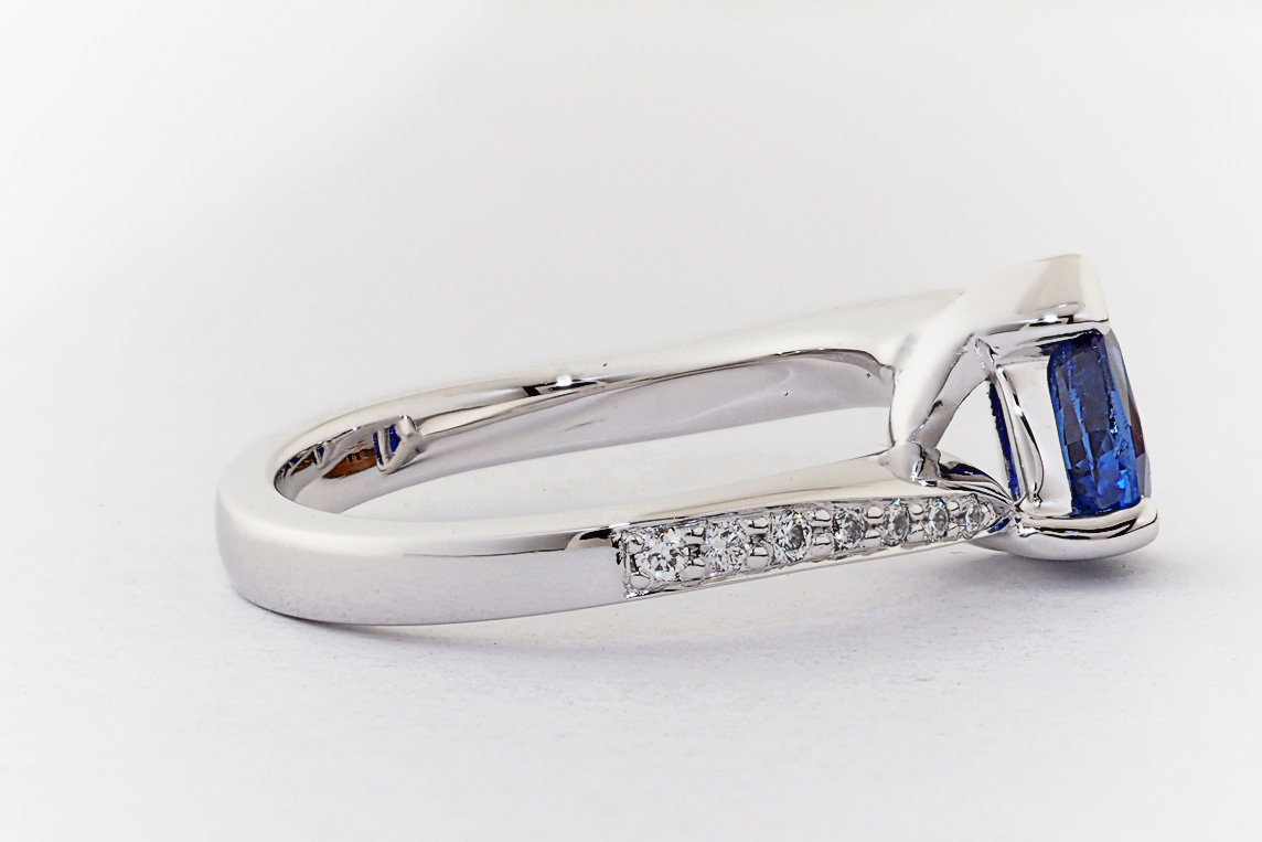 Ladies Diamond Ring