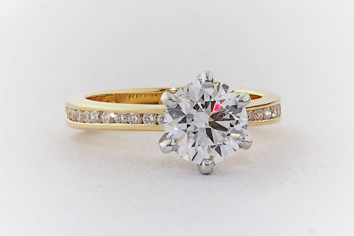 Ladies Diamond Ring
