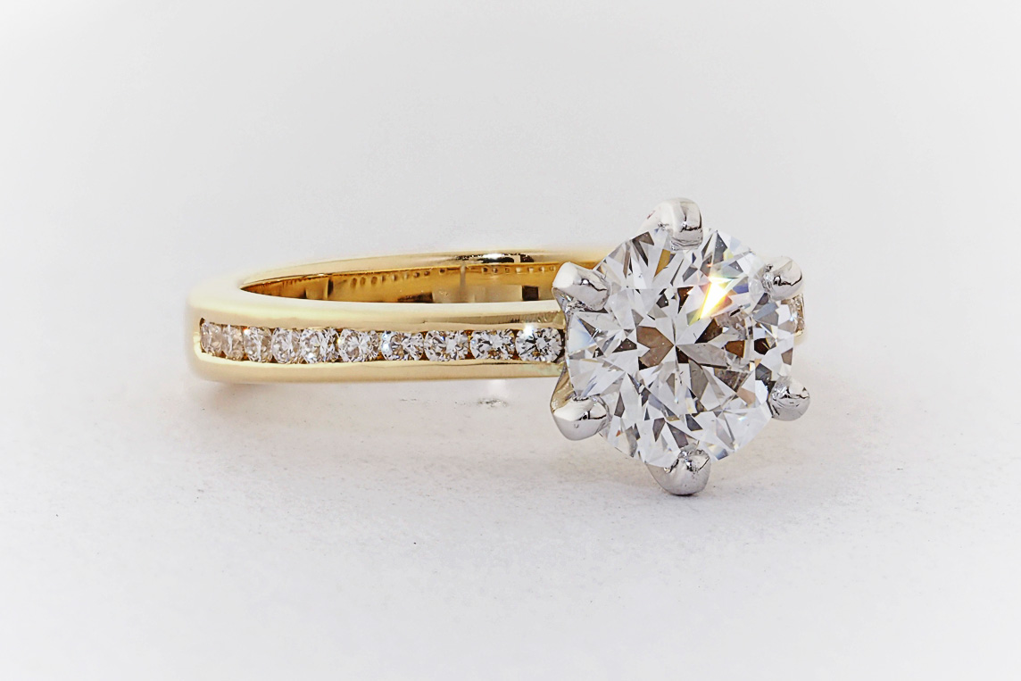 Ladies Diamond Ring