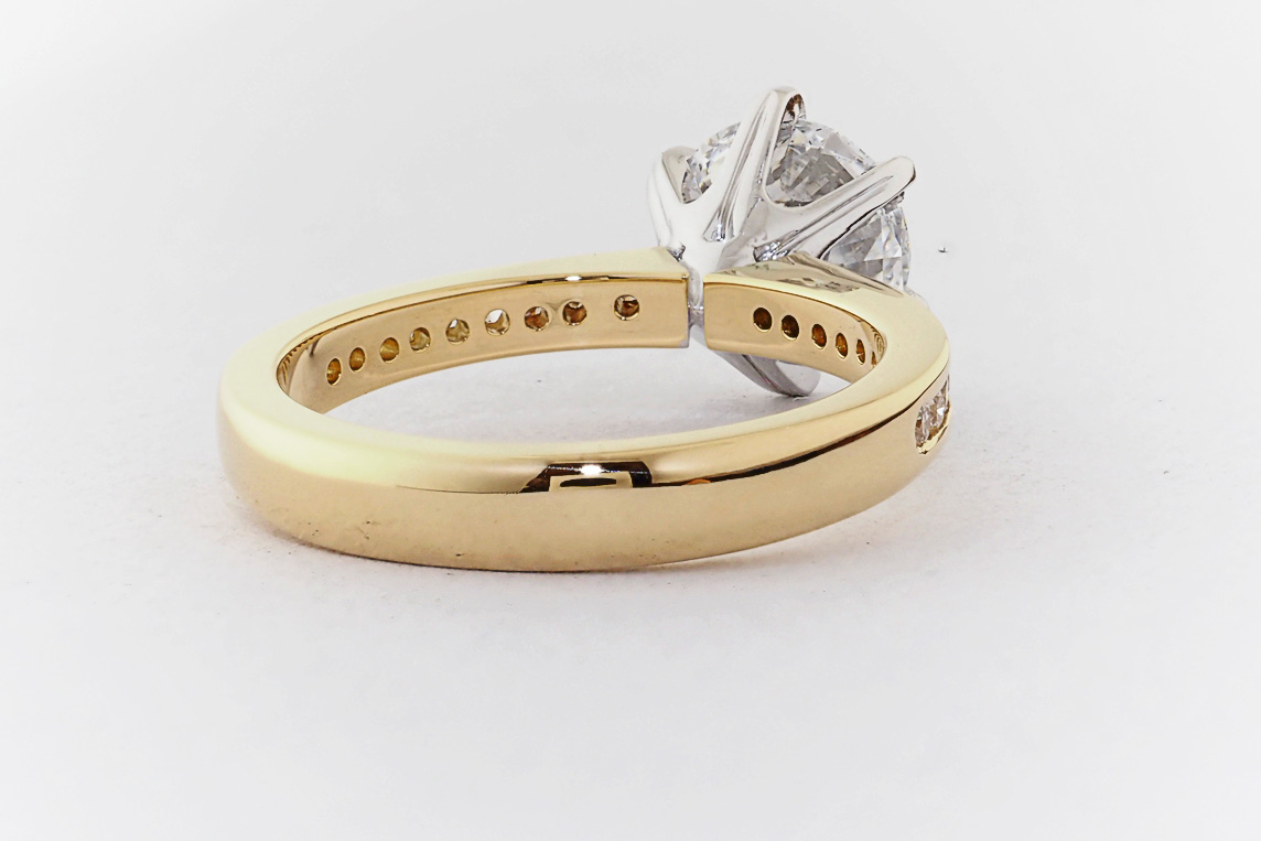 Ladies Diamond Ring