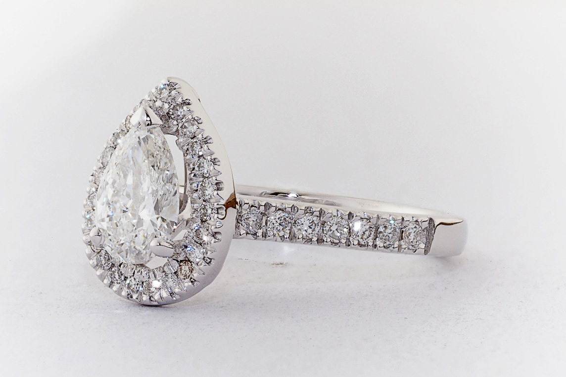 Ladies Diamond Ring