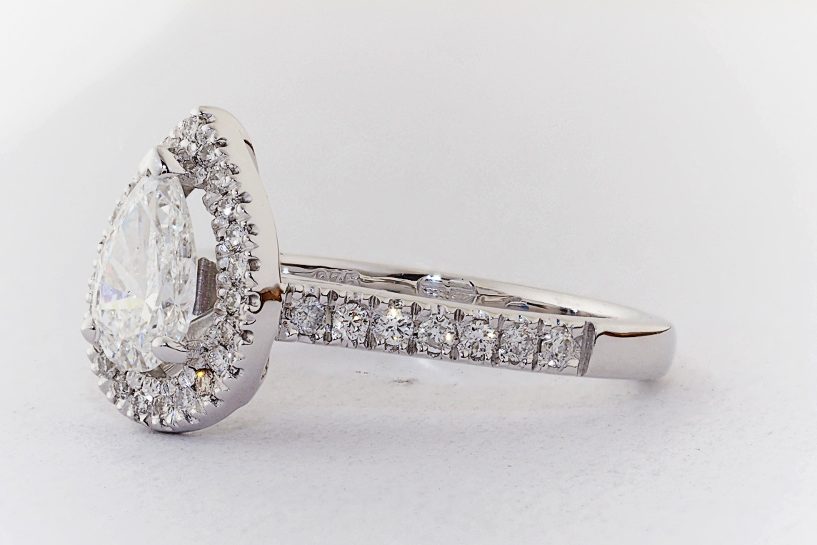 Ladies Diamond Ring
