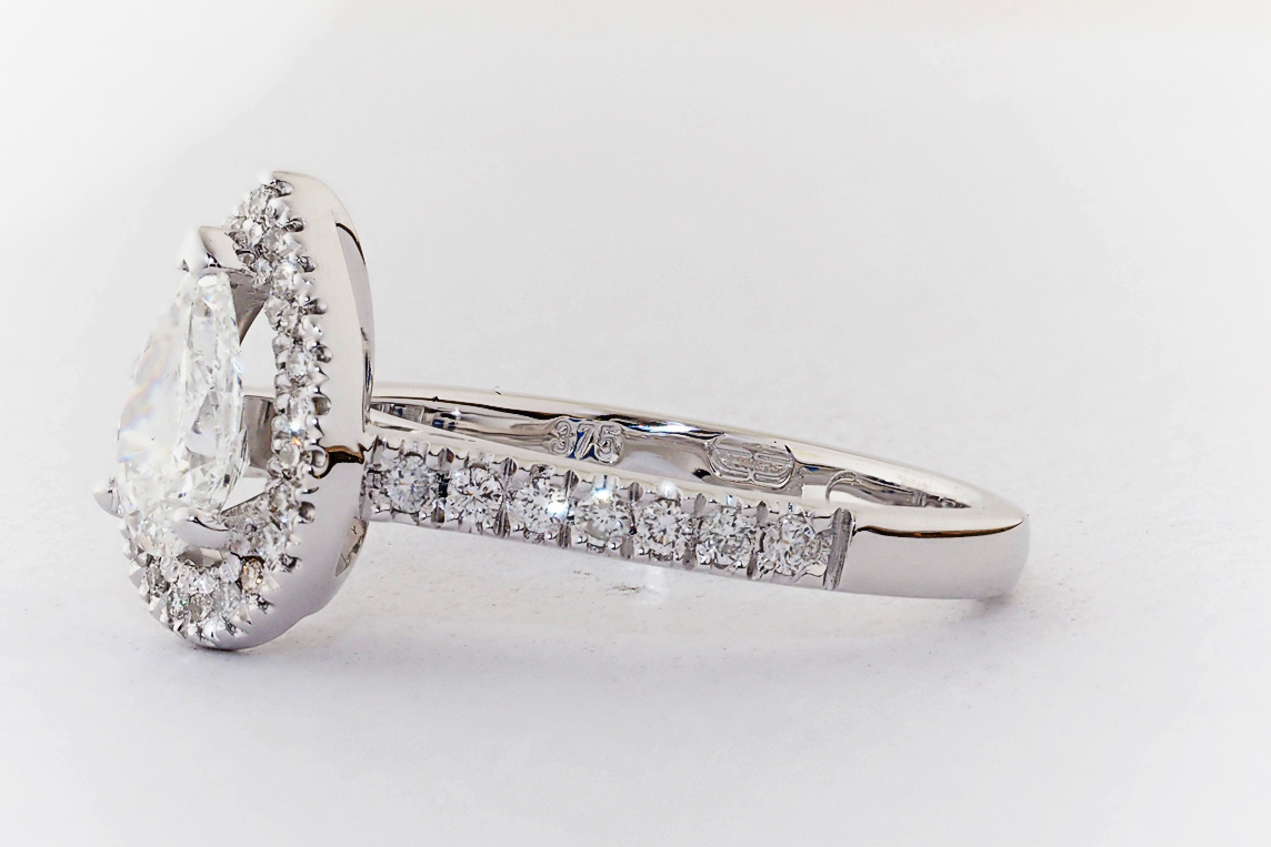 Ladies Diamond Ring