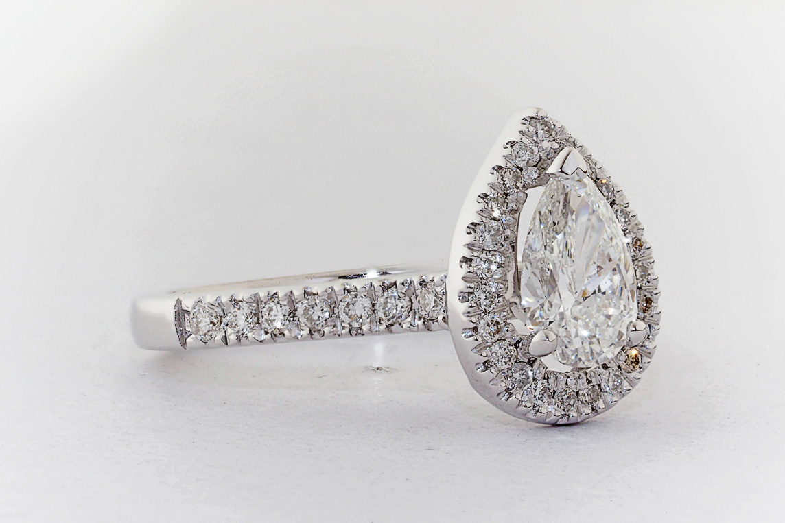 Ladies Diamond Ring