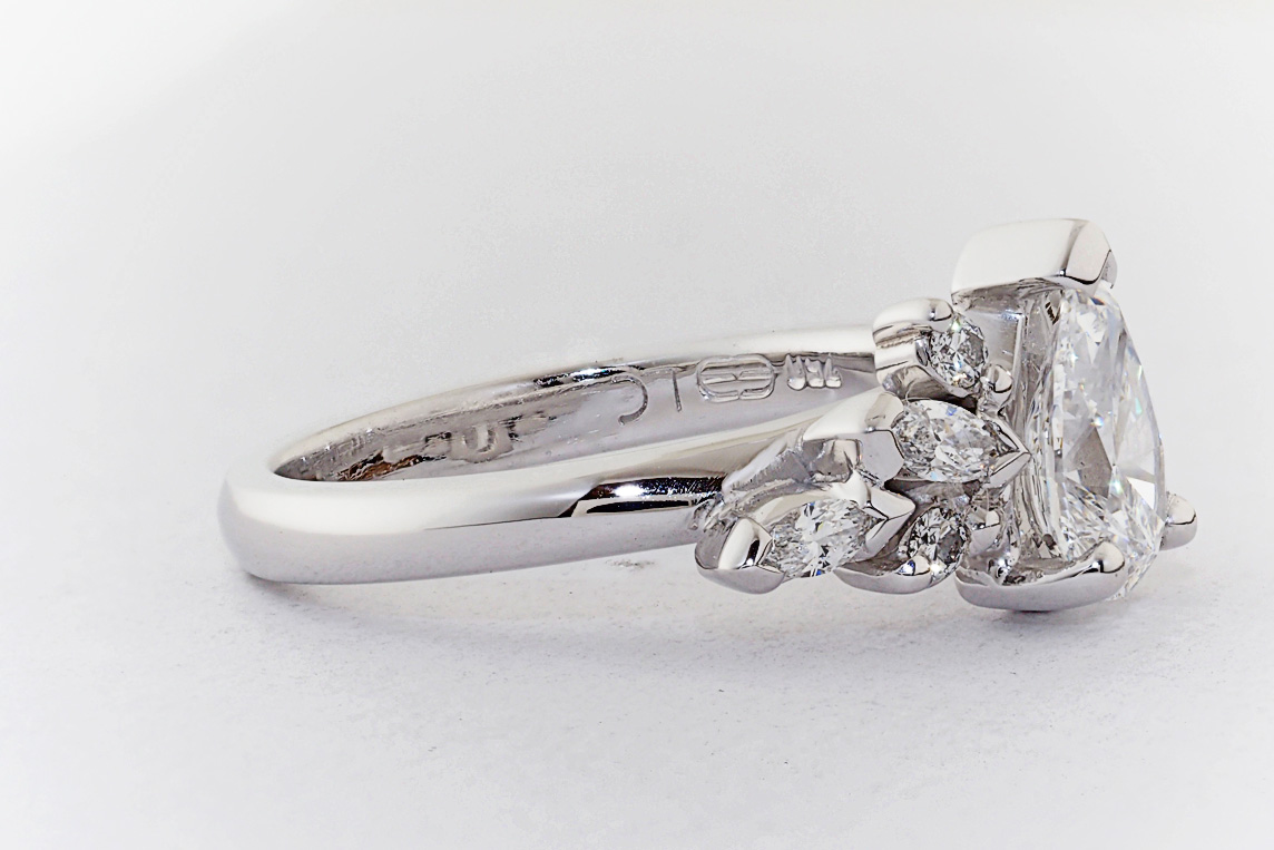 Ladies Diamond Ring