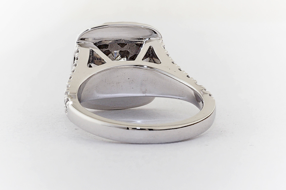 Ladies Diamond Ring