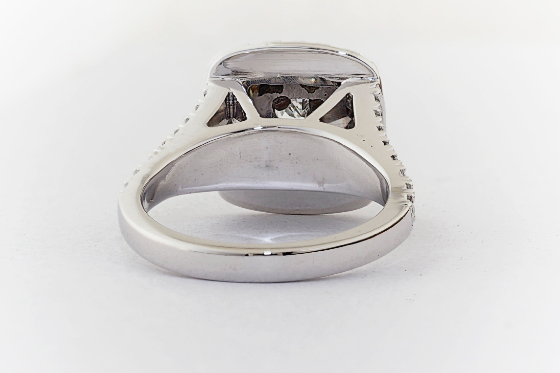 Ladies Diamond Ring