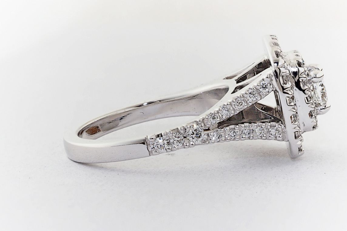 Ladies Diamond Ring