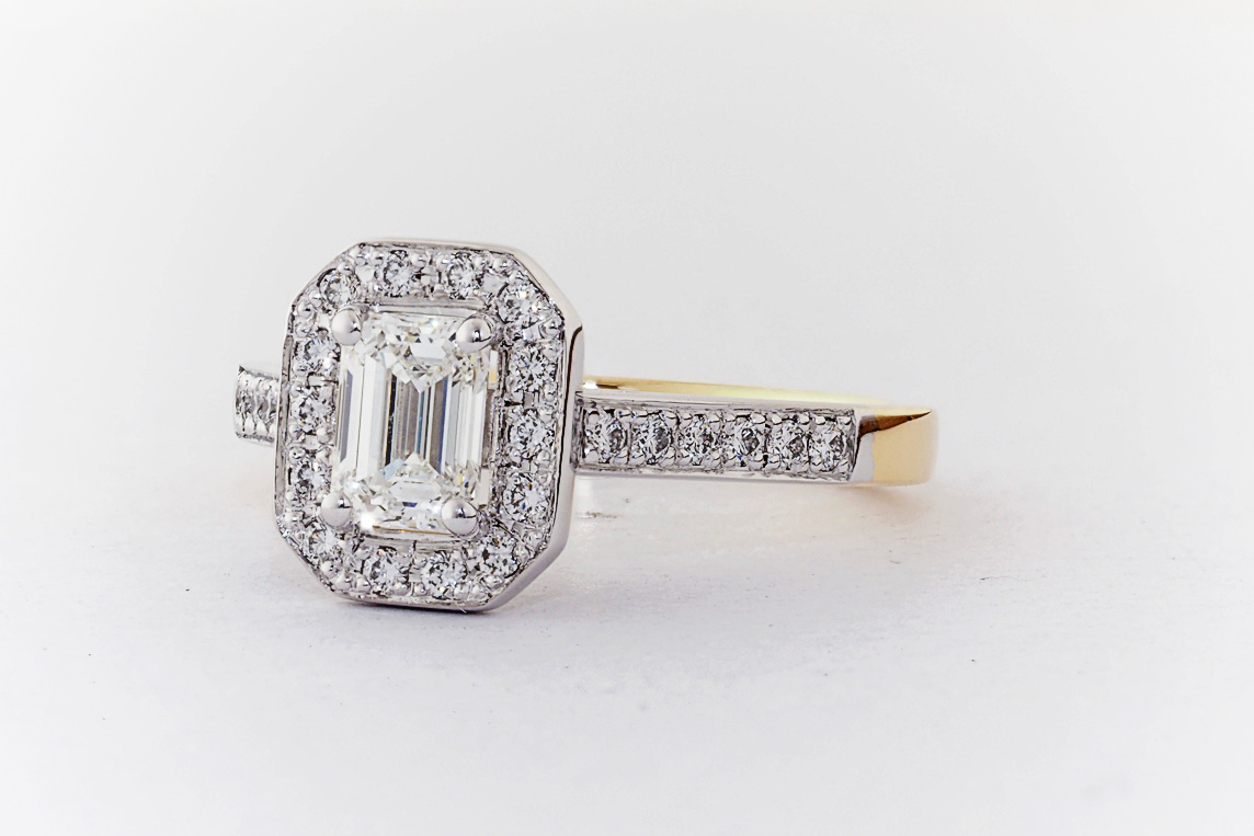 Ladies Diamond Ring
