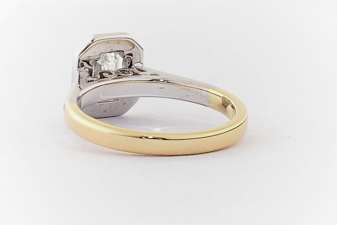 Ladies Diamond Ring