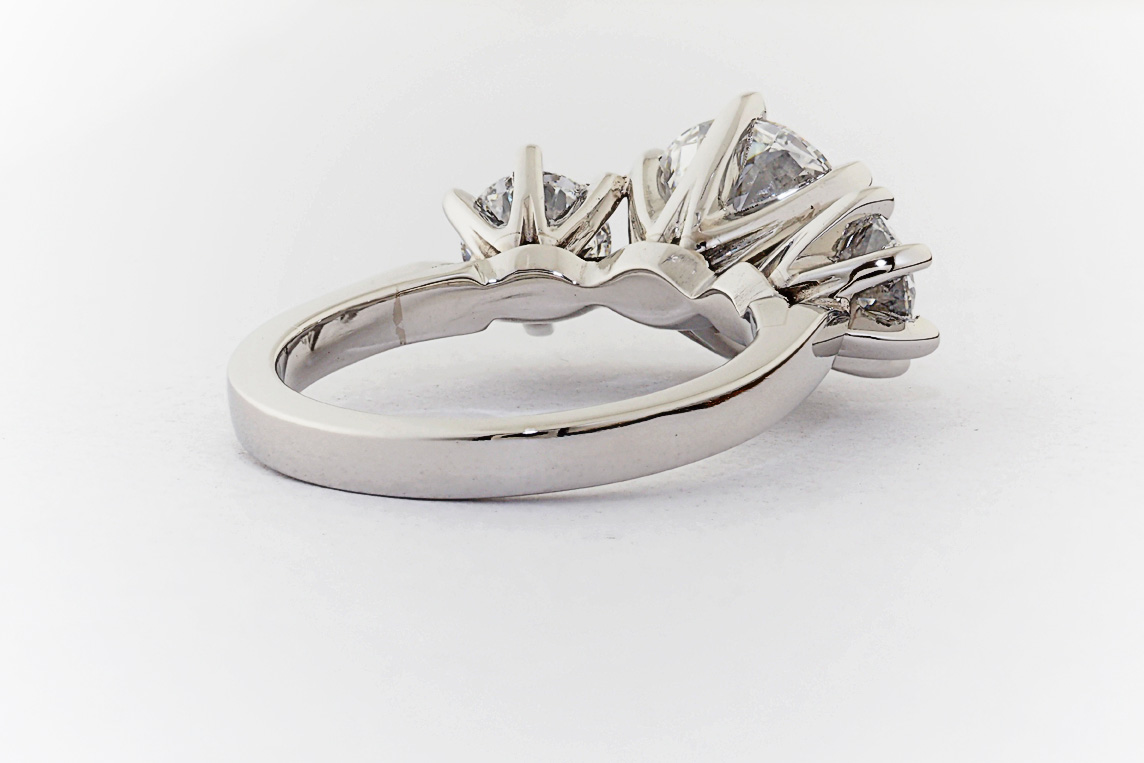 Ladies Diamond Ring