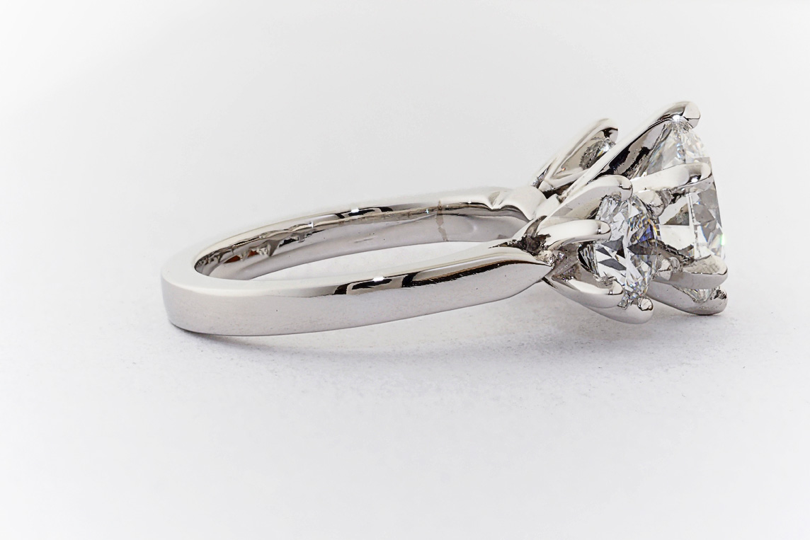 Ladies Diamond Ring
