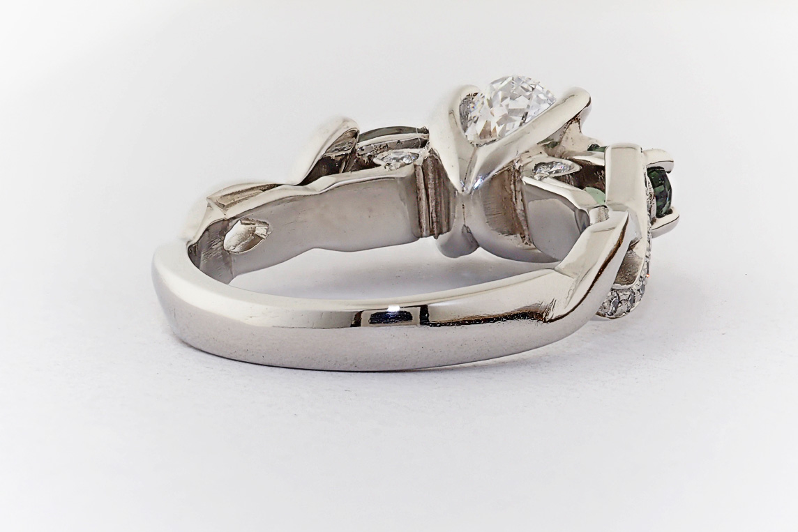 Ladies Diamond Ring